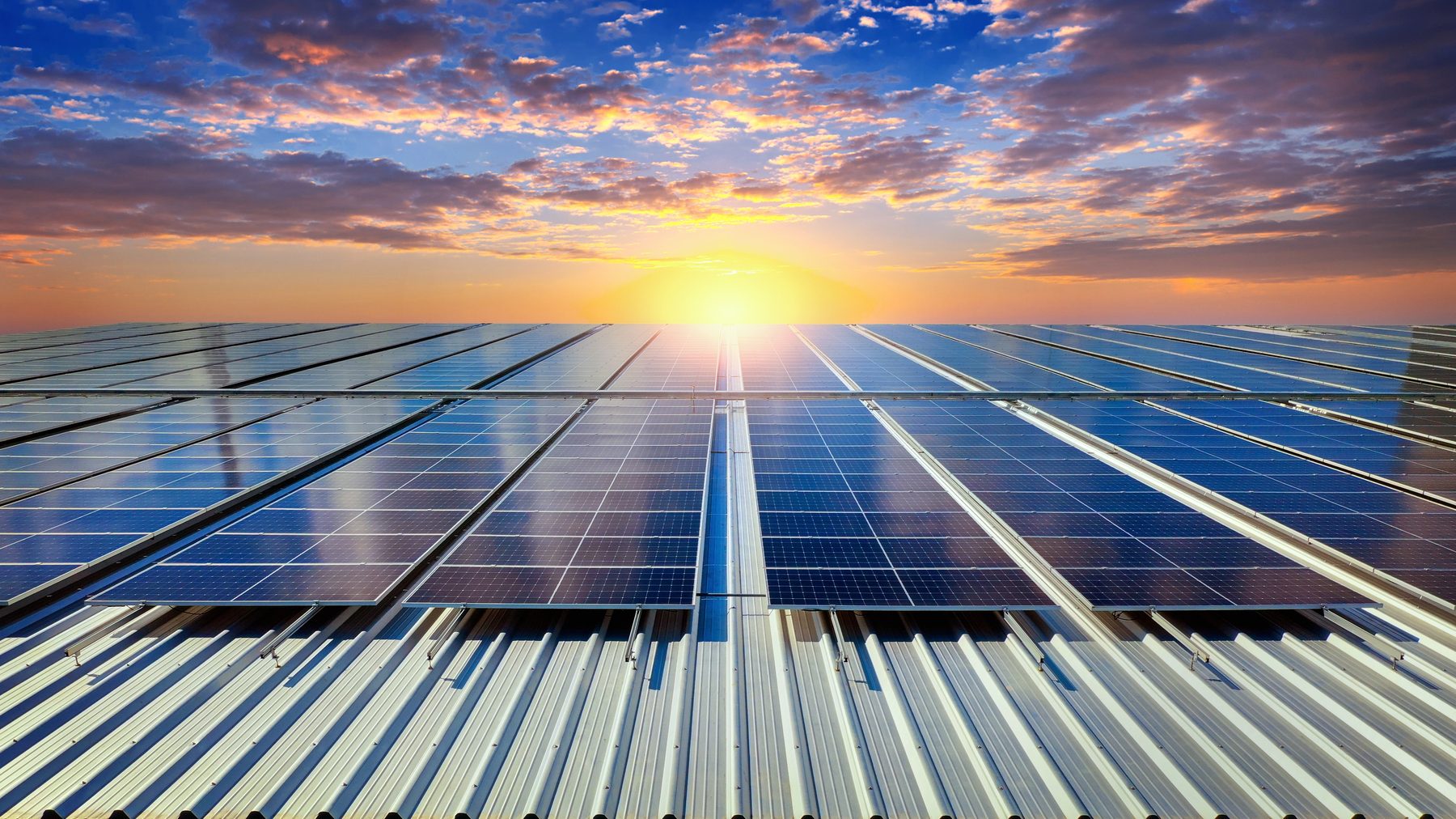 Rooftop solar panel array